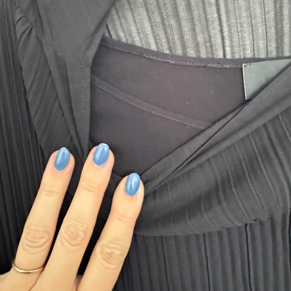 Banana Republic Delana pleated mini dress, black, size Small Tall - Picture 3 of 5